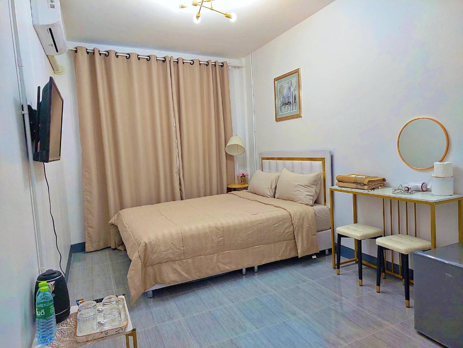 J5_Room 12